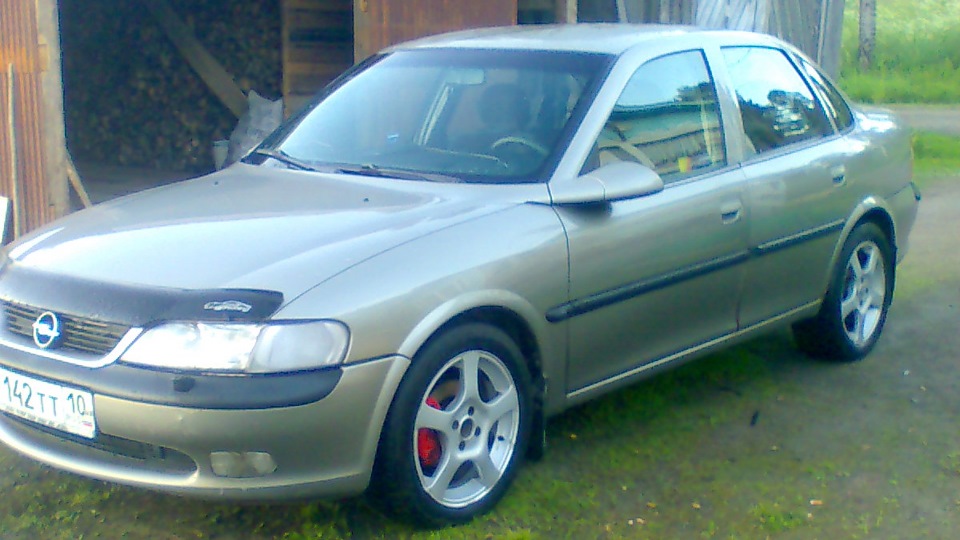1.8 opel купить. Opel Vectra 1996. Opel Vectra 1996 1.8. Opel Vectra b 1996 1.8. Opel Vectra 1.8 2001.