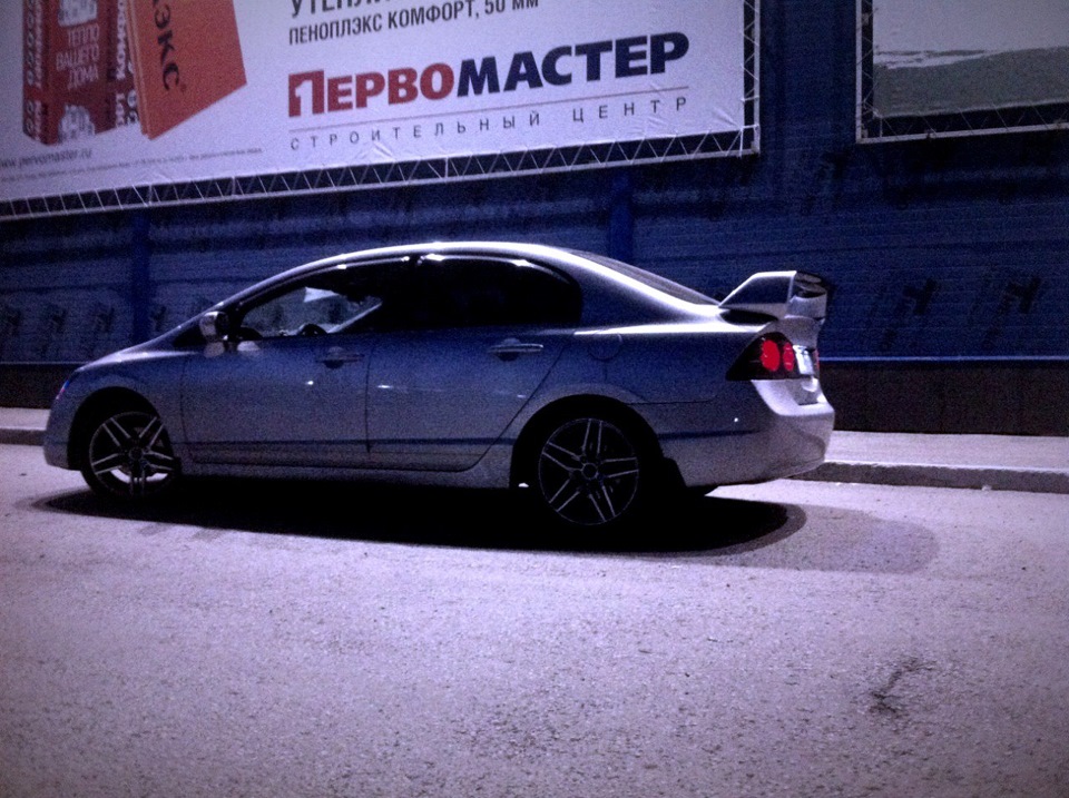 Установка Спойлера — Honda Civic 4D (8G), 1,8 л, 2007 года | стайлинг ...