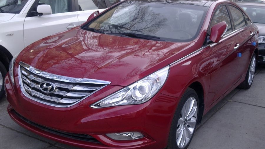 Хендай соната 11. Красная Хендай Соната красная. Hyundai Sonata 11. Hyundai Sonata vi (YF). Hyundai Sonata 11 года.