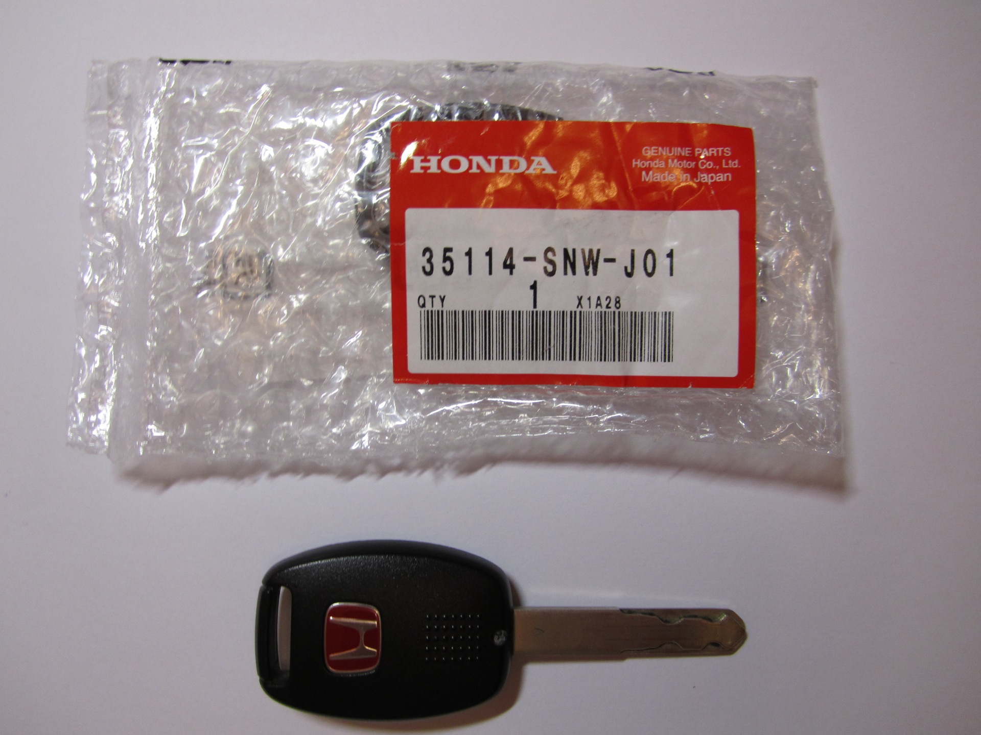 R d key. Колпачок ключа зажигания Honda. Крышка ключа Хонда. Крышка брелка Honda Civic 4d 2 кнопки. 35114-SNW-j01m-g Mazda 3.