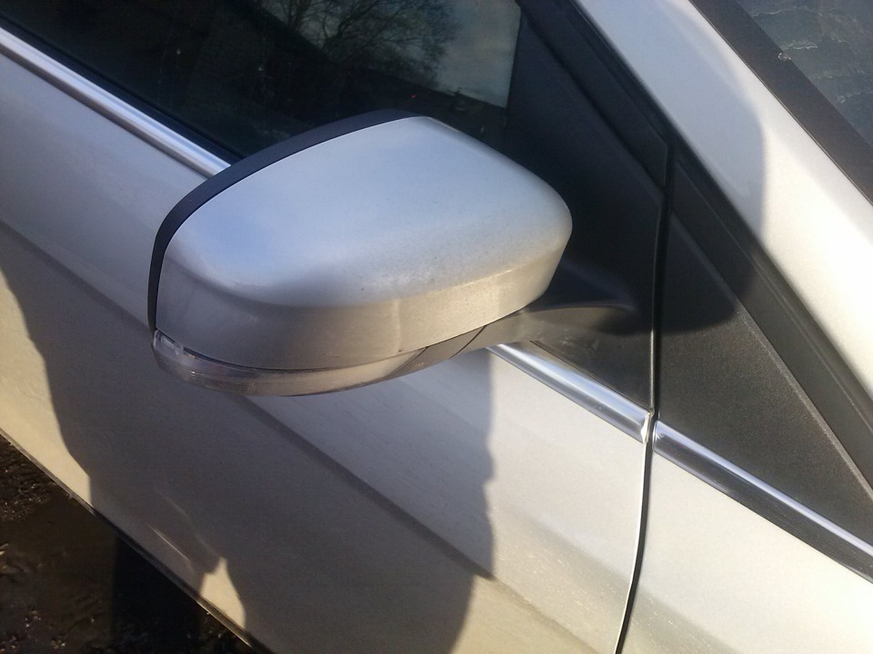 Замена лампочки поворотника в зеркале. — Ford Focus Hatchback III, 1,6 ...