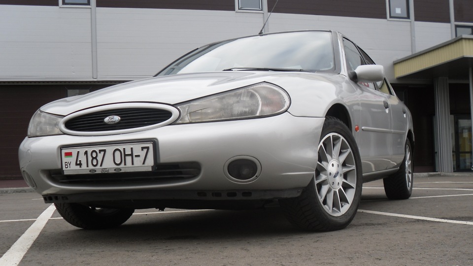 Ford mondeo старая