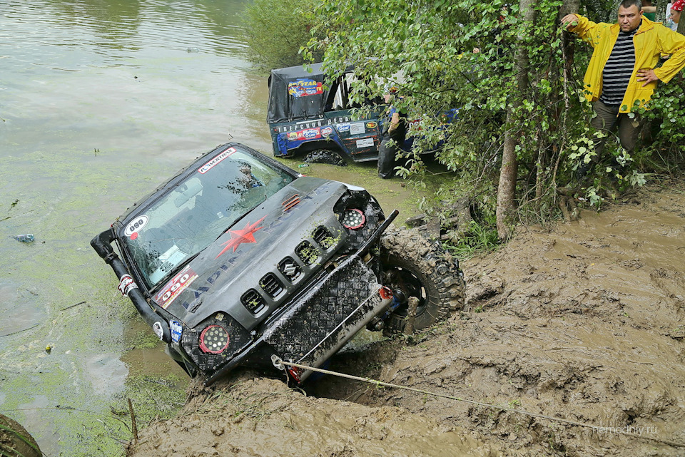 без воды! — Suzuki Jimny (1G)