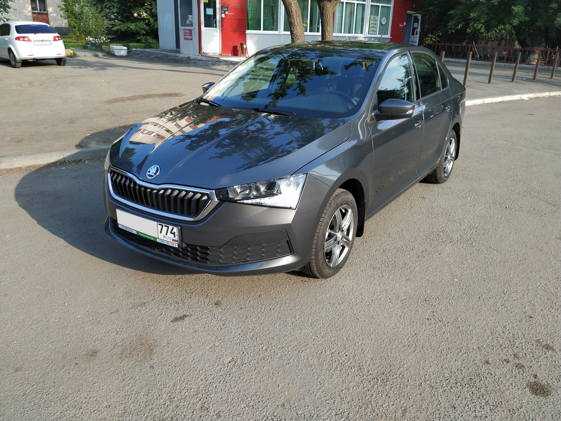 Новые тапки и мысли о зиме — Skoda Rapid (2G), 1,6 л, 2021 года ...