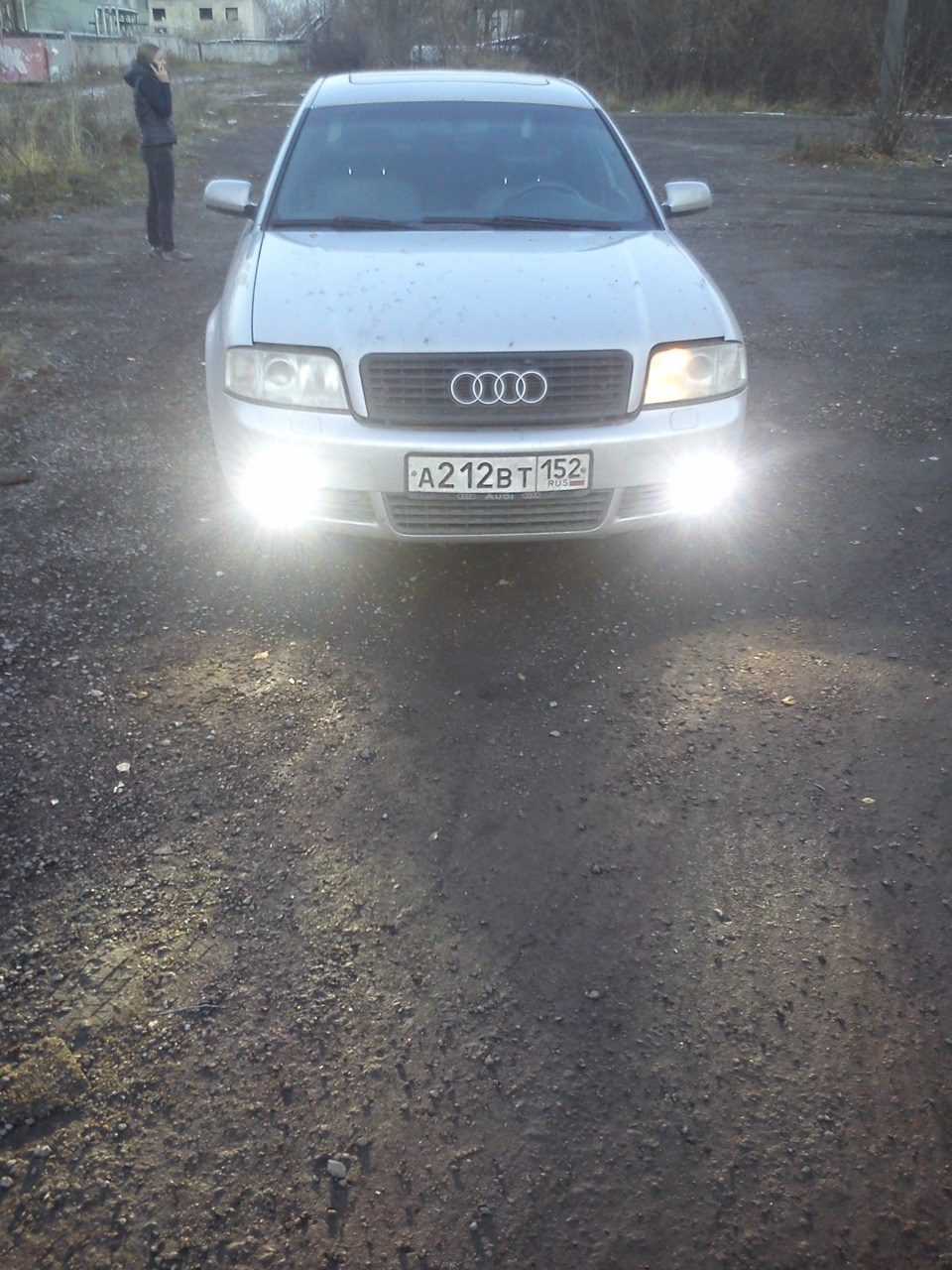 Поставил ксенон в птф — Audi A6 (C5), 2,5 л, 2003 года | тюнинг | DRIVE2