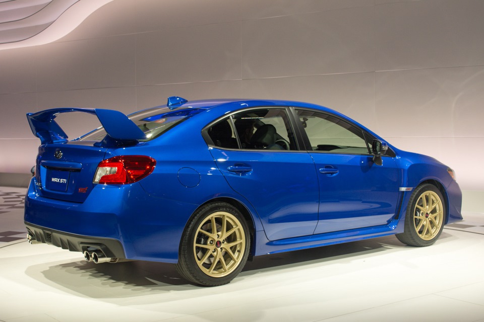 Субару Импреза WRX STI 2013