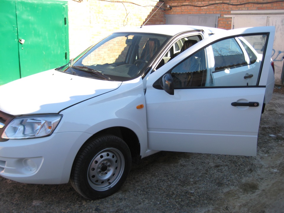 Лада Гранта .219010 — Lada Гранта, 1,6 л, 2014 года | продажа машины ...