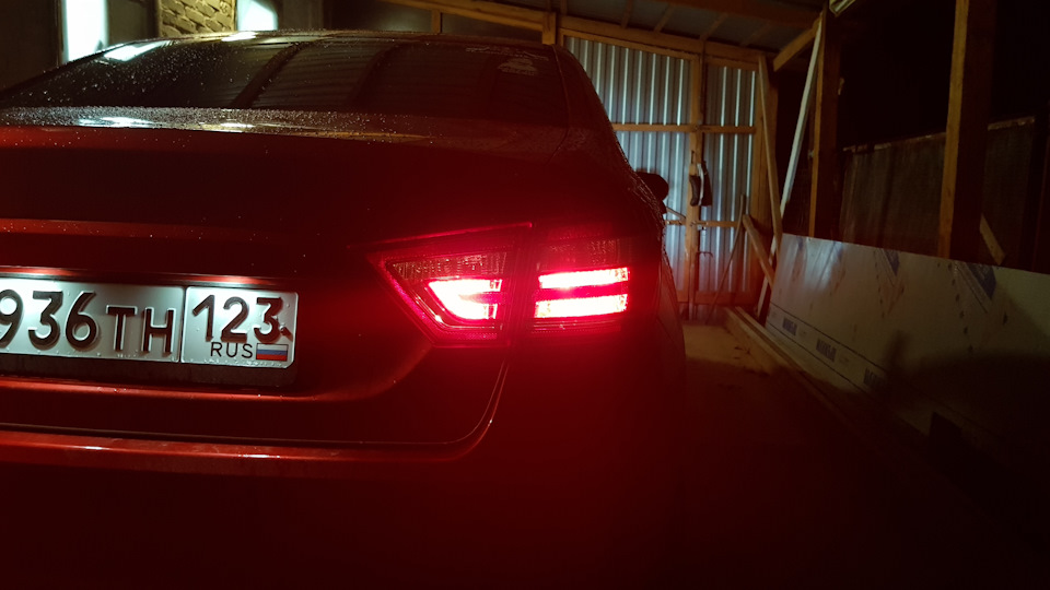 Сток лампы — Lada Vesta (1G)