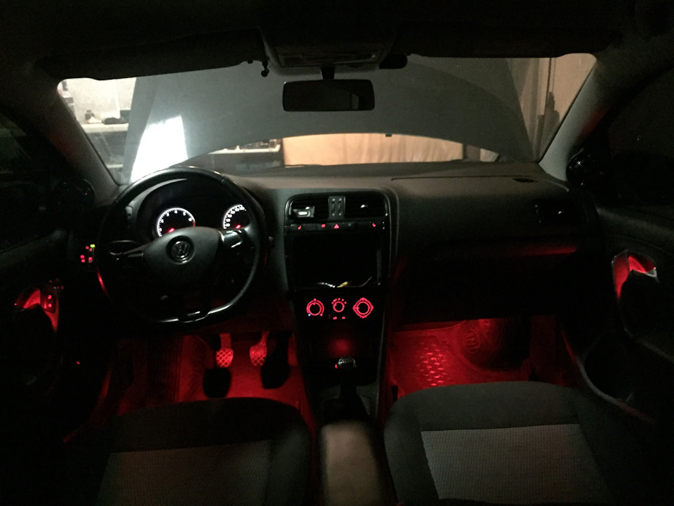 беха стайл или немного подсветки в ручки — Volkswagen Polo Sedan, 1,6 л ...