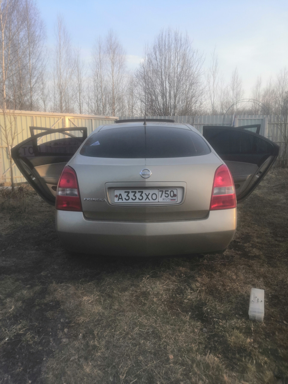 Установка секретку номера на накладку багажника — Nissan Primera (P12), 2  л, 2002 года | обкатка | DRIVE2