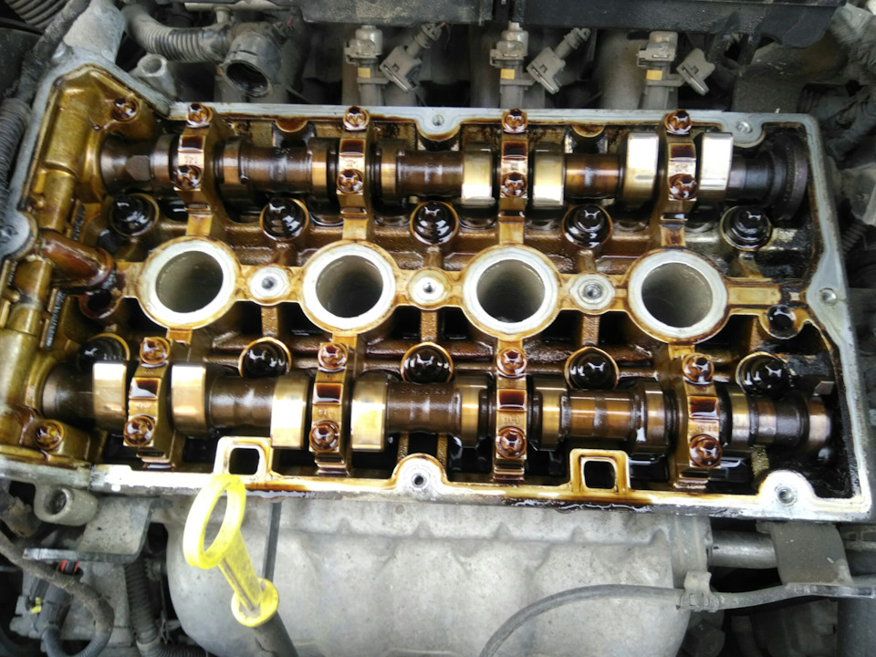 Замена клапана картерных газов — Opel Astra H, 1,8 л, 2006 года ...
