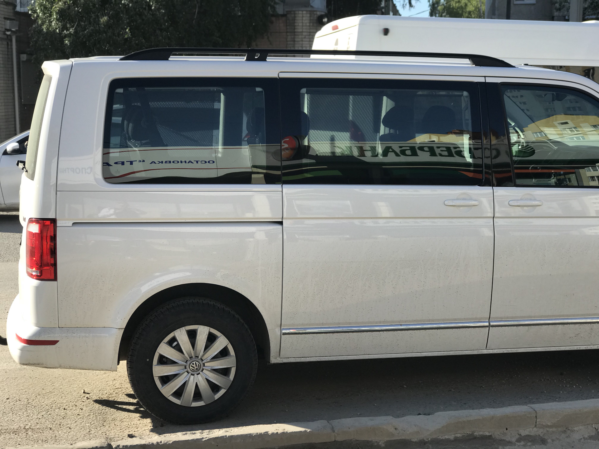 Volkswagen Caravelle белый