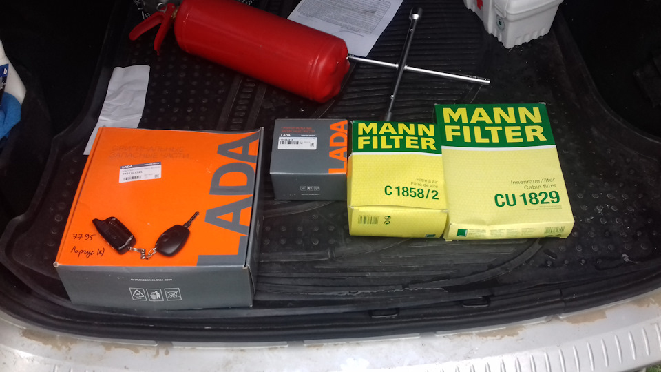 Запчасти на фото: C18582, CU1829. Фото в бортжурнале Lada Ларгус