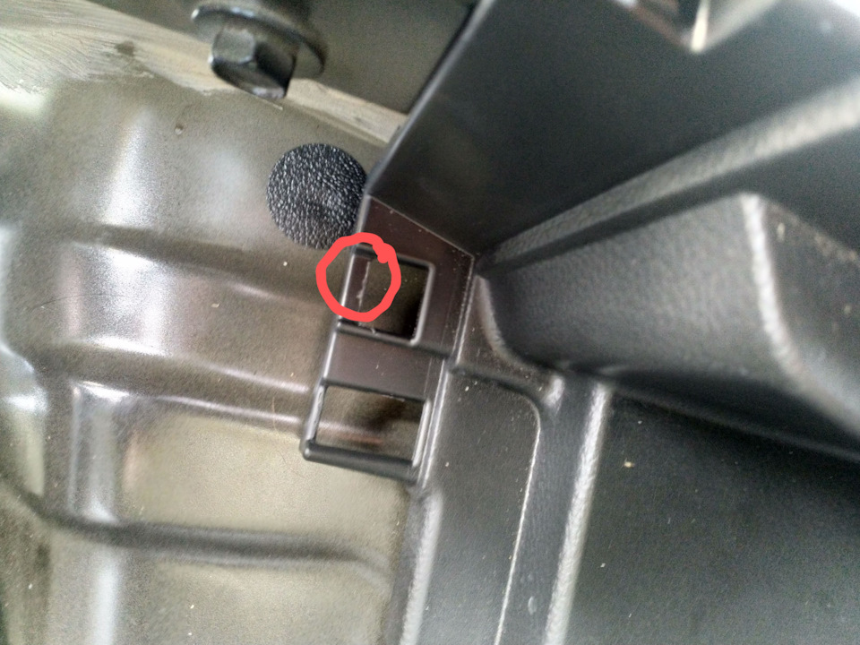 Вертикальная сетка в багажник Т32 — Nissan X-Trail III (t32), 2,5