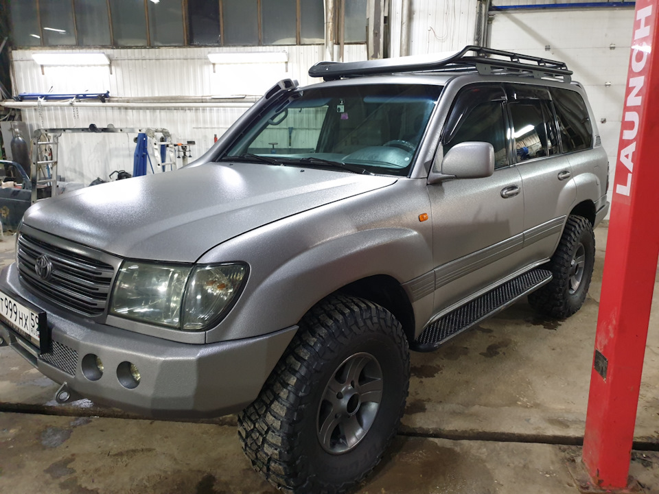 Toyota Land Cruiser 100 200