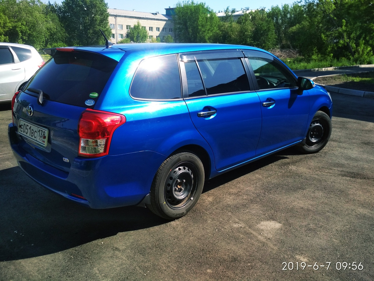 Toyota Corolla Fielder 2010 синий