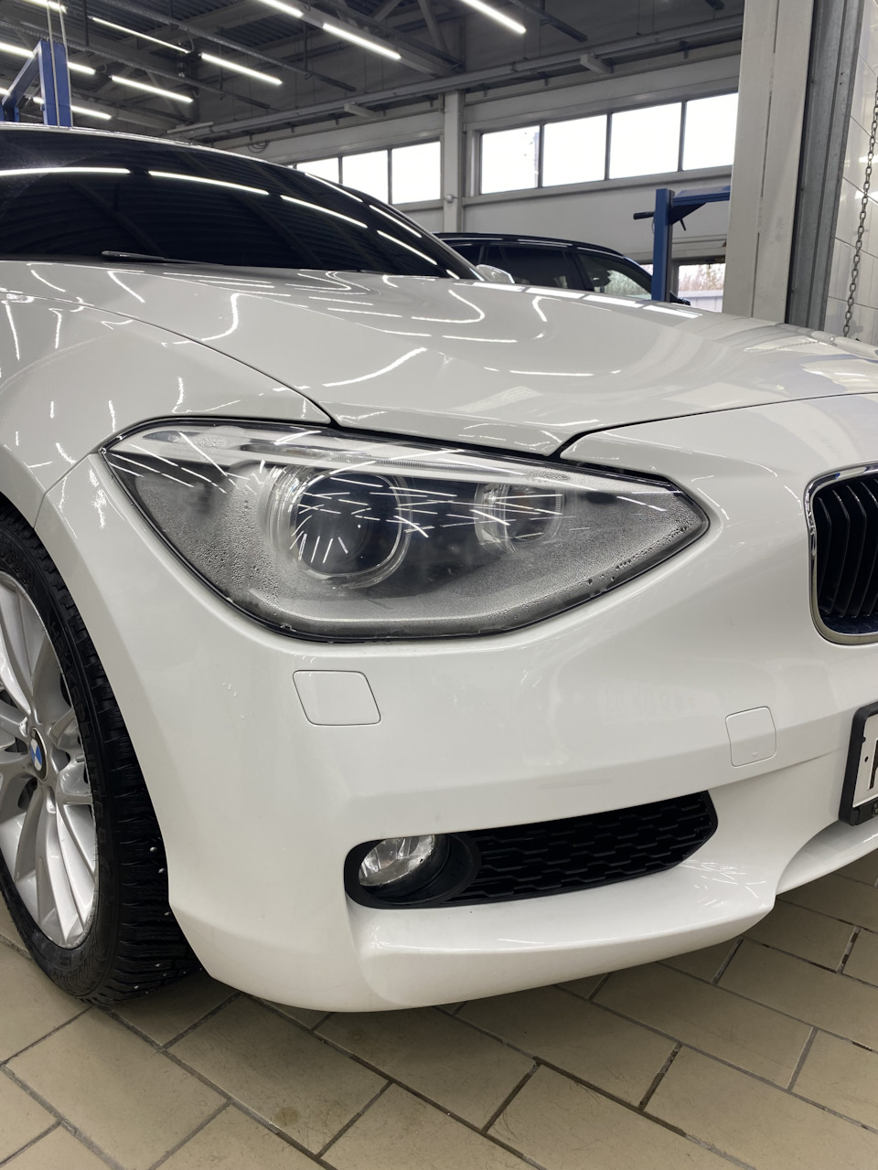 Запотела фара — BMW 1 series (F20), 1,6 л, 2013 года | поломка | DRIVE2