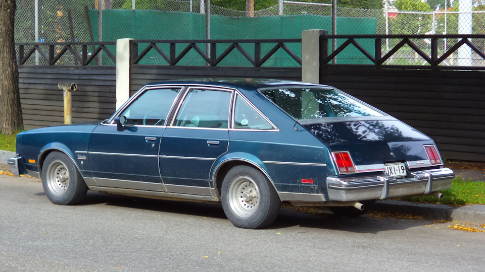 Oldsmobile Salon Cutlass Brougham Diesel 1979 DRIVE2