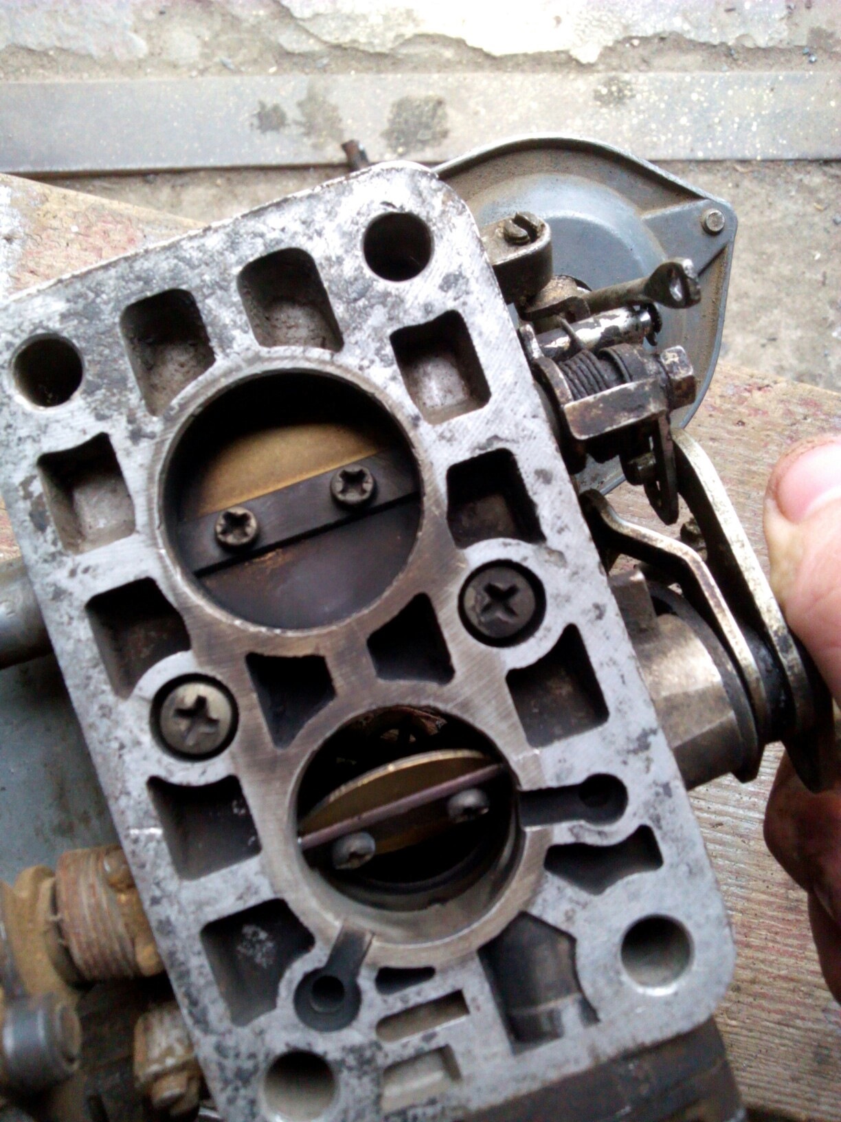 Мех привод второй камеры, + дудки — Lada 2107, 1,6 л, 2003 года ...