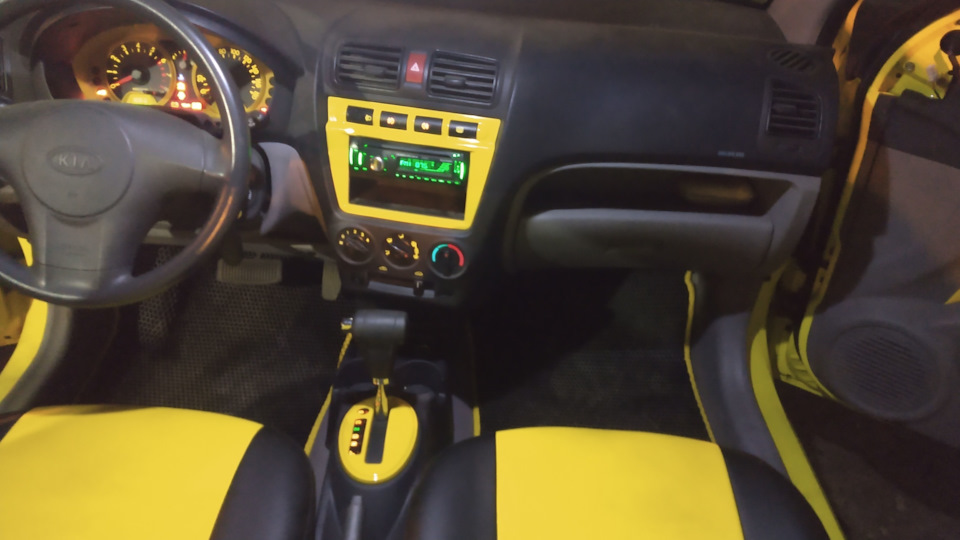 Вмешательства в салон — KIA Picanto (1G)