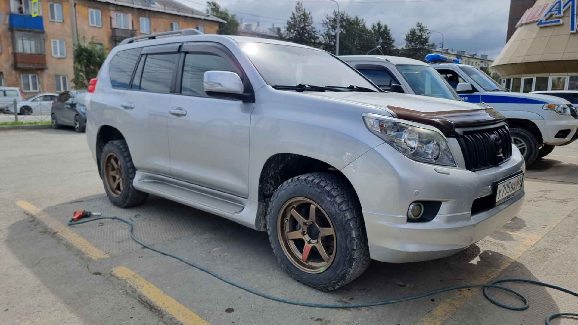 toyota land cruiser prado 150