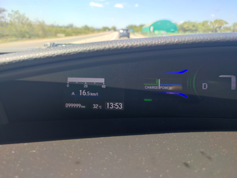 Колеса крутятся, резина трётся) — Honda Jade, 1,5 л, 2016 года ...