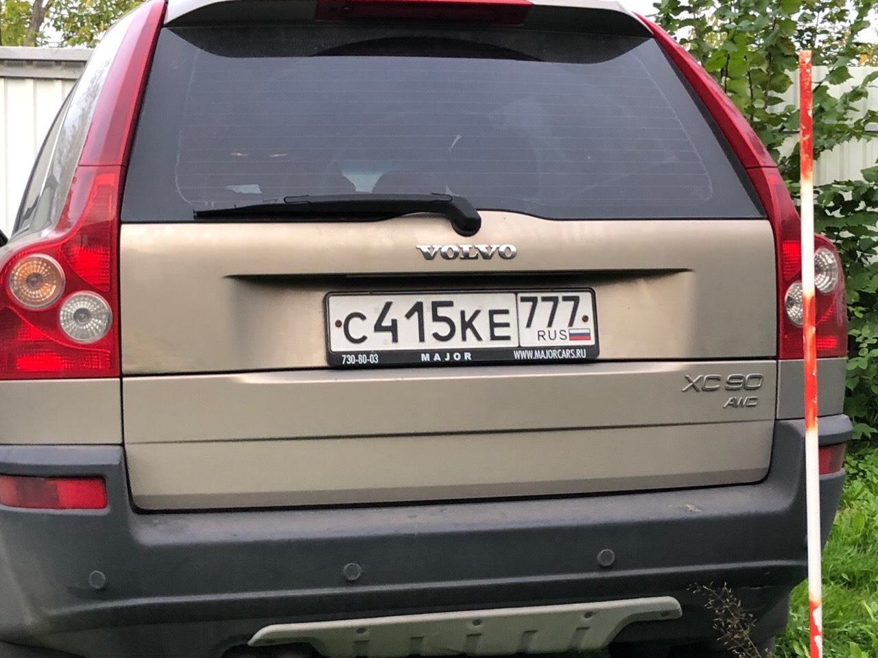 Ремонт скола на крышке багажника своими руками (рукопопие) — Volvo XC90  (1G), 2,9 л, 2004 года | своими руками | DRIVE2