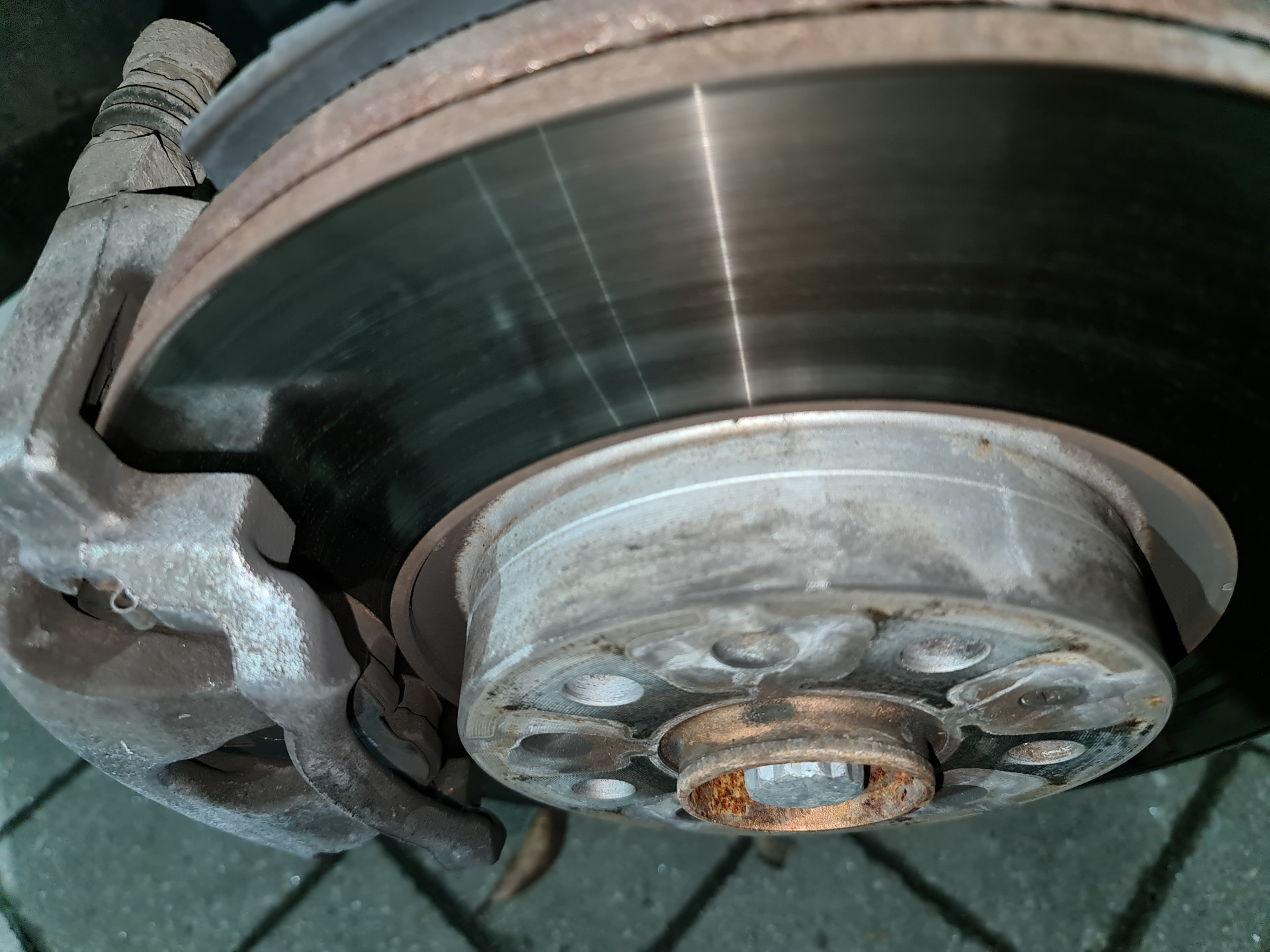 Шиномонтаж от профи! — Volkswagen Tiguan (2G), 2 л, 2020 года | шины ...