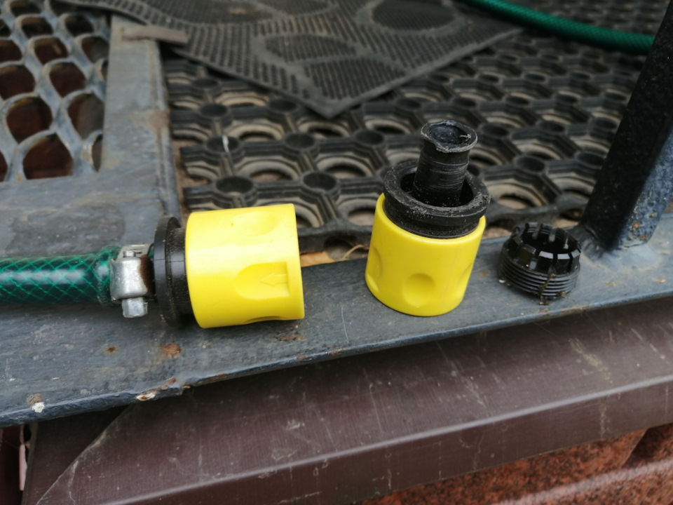 Коннекторы для шланга — Nissan Almera Classic (B10), 1,6 л, 2012 года ...