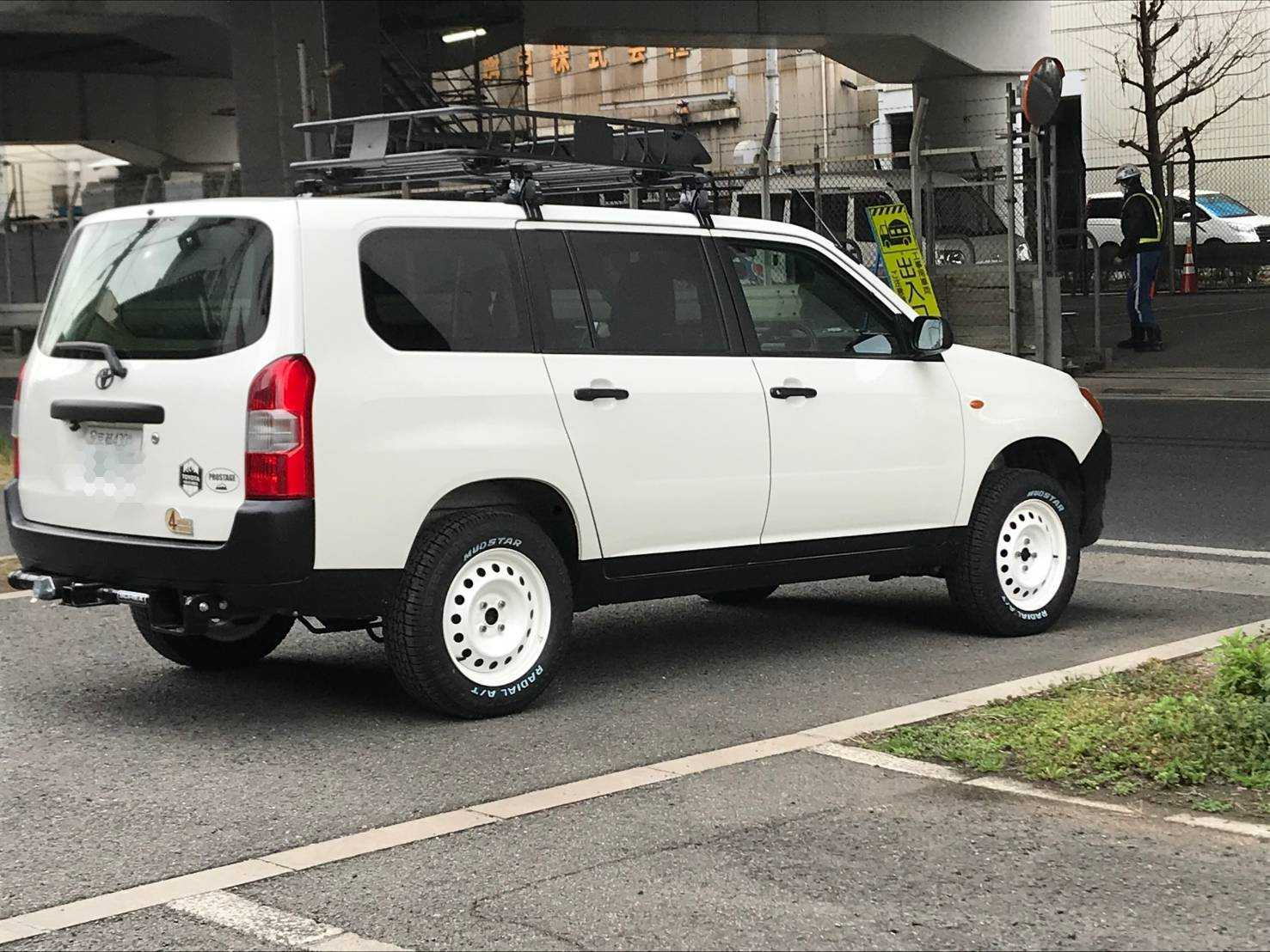 Интересный тюнинг от японцев — Toyota Probox, 1,5 л, 2019 года | просто ...