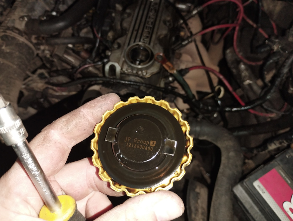 Фото в бортжурнале Opel Omega A. Запчасти на фото: 1213600400