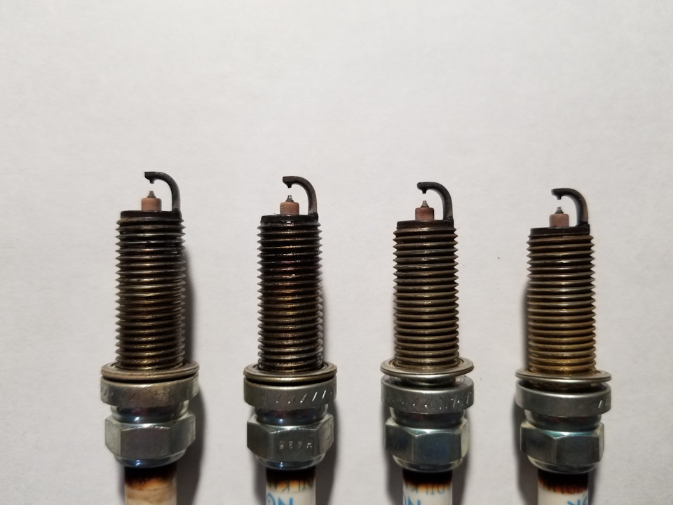 сценик 2 замена свечей