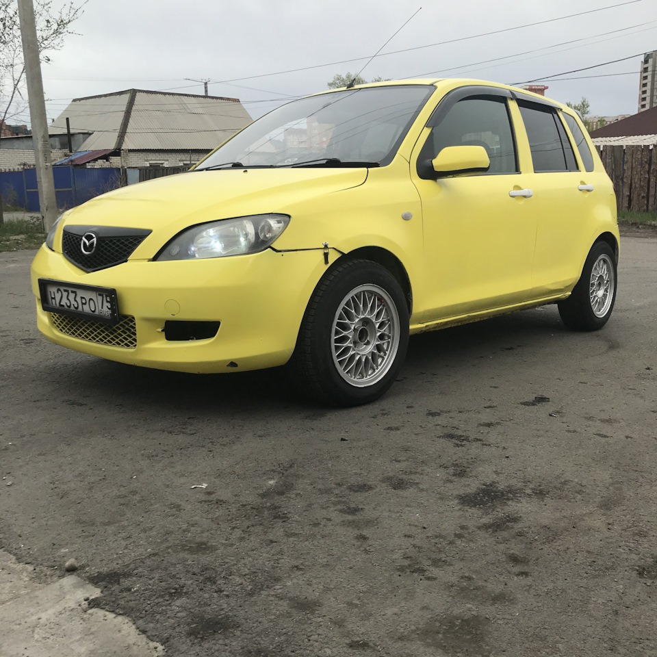 Наконец-то замена штамповок — Mazda Demio (2G), 1,3 л, 2004 года | колёсные  диски | DRIVE2