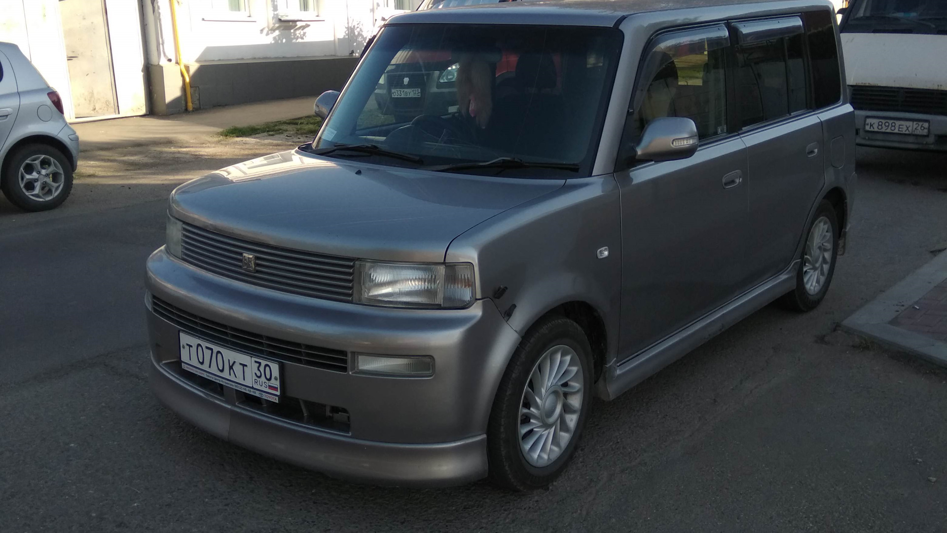 Би би автомобилей. Тойота ББ 2001. Тойота би би 2001. Toyota BB 2002. Тойота BB 2022.