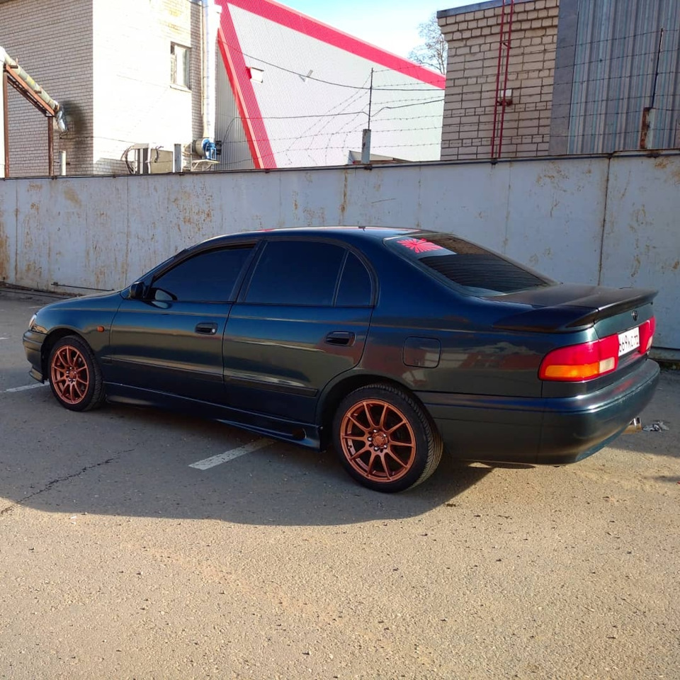 К сезону готов? Ну да. Но не надолго, она в моих руках — Toyota Carina ...