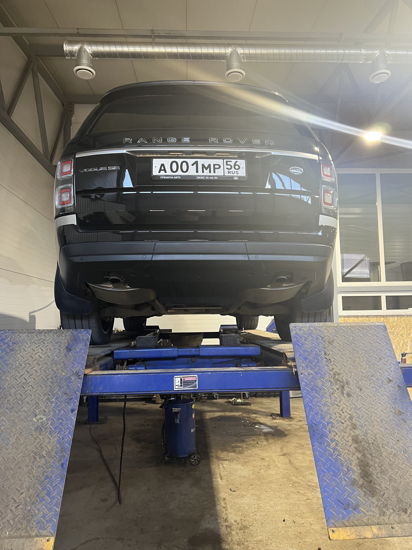 Замена масла в раздатке — Land Rover Range Rover (4G), 3 л, 2014 года ...