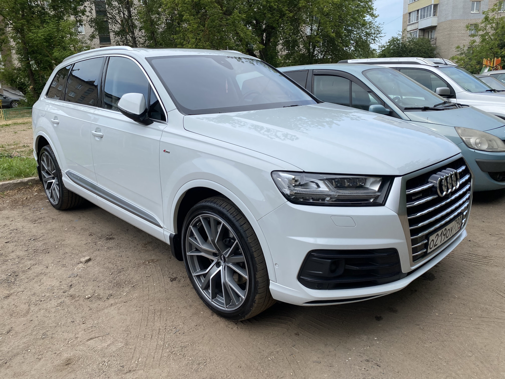 Замена гидравлических сайлентблоков передних рычагов, замена защиты ...