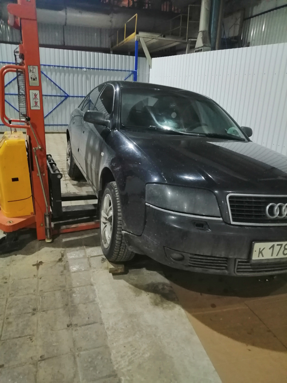 Броня имеется 🤯 — Audi A6 (C5), 3 л, 2001 года | своими руками | DRIVE2