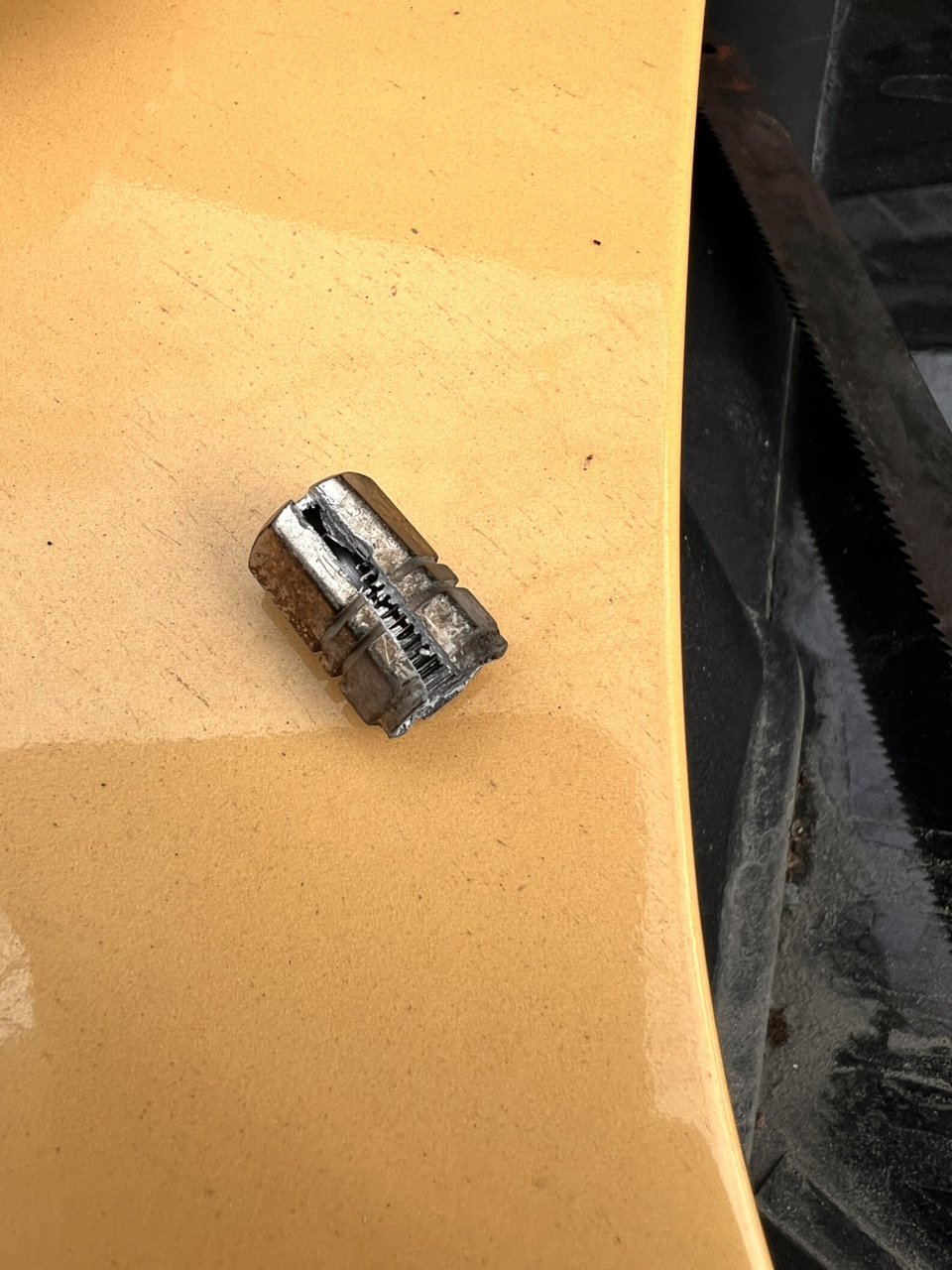 Не откручиваются колпачки на шинах, закисли 🪚 — KIA K5 (3G), 2,5 л ...