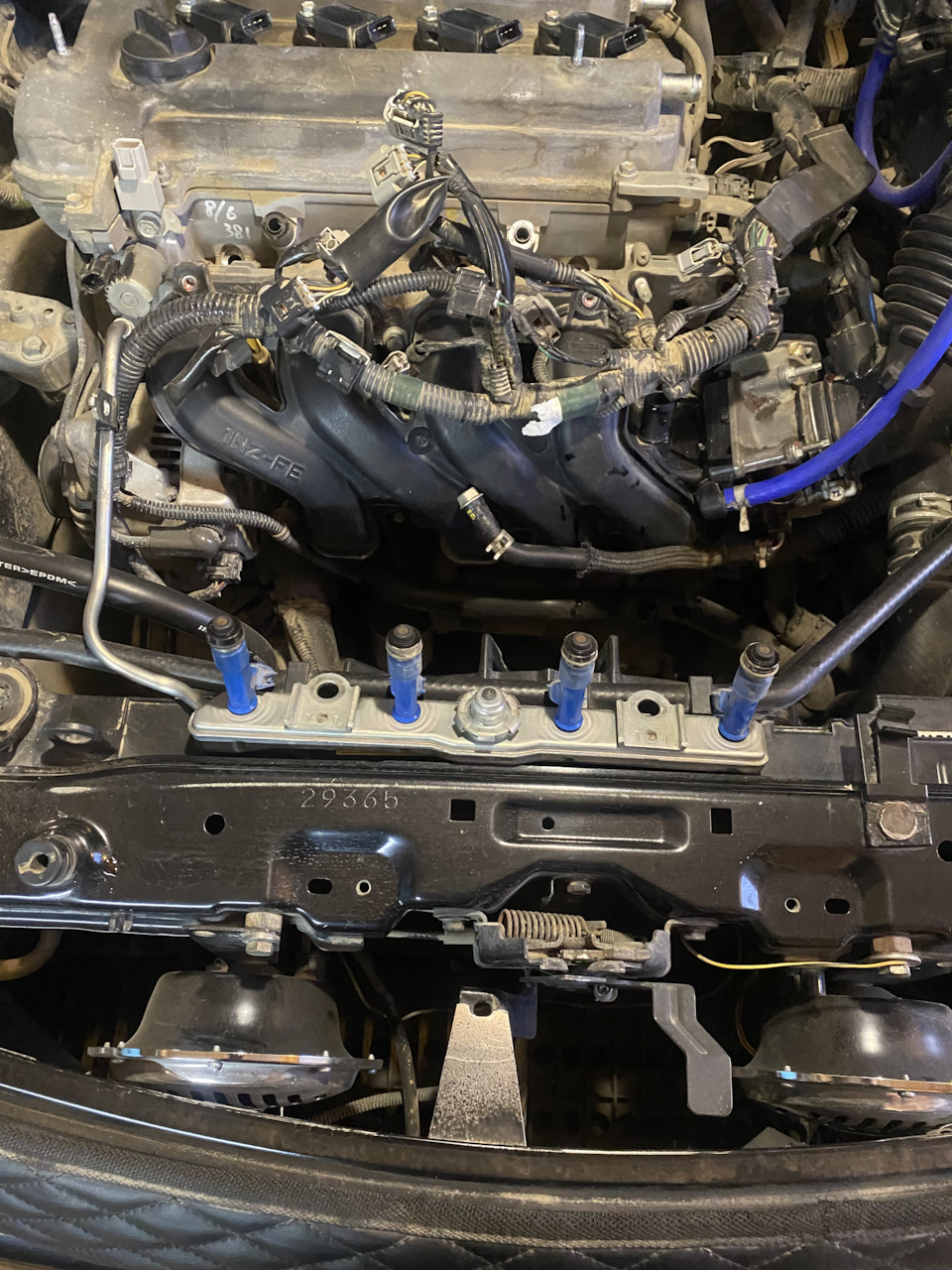Замена резинок на форсунках — Toyota E 140, 1,5 л, 2008 года ...