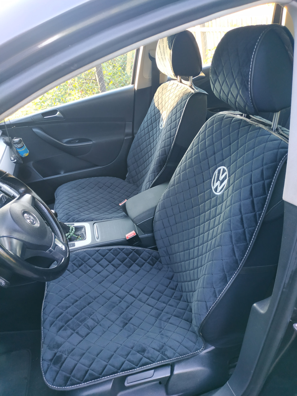 Красиво и практично — Volkswagen Passat B6, 1,6 л, 2009 года | тюнинг ...