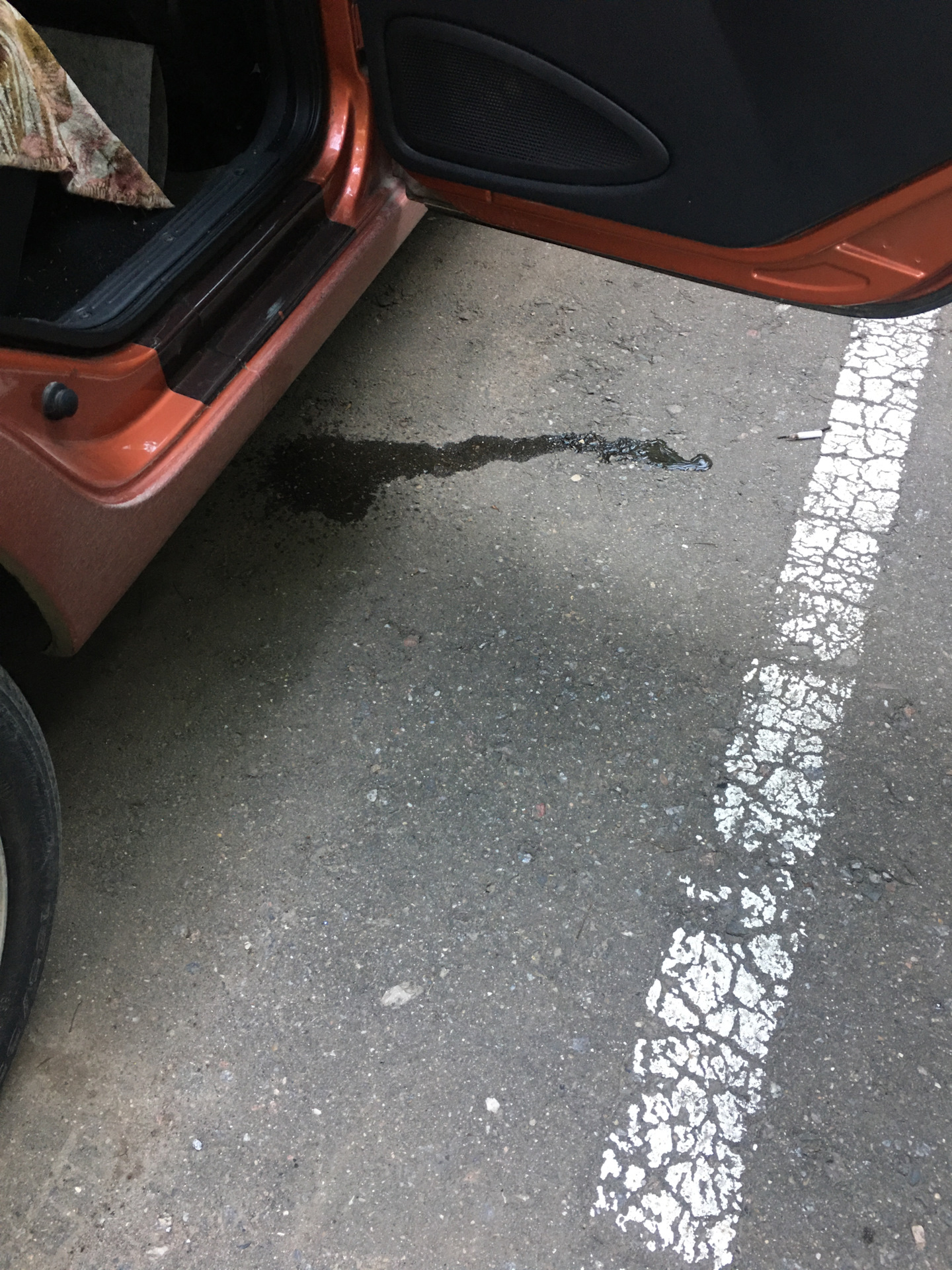 Спасайте! Потёк шланг омывайки — Lada Гранта лифтбек, 1,6 л, 2014 года ...