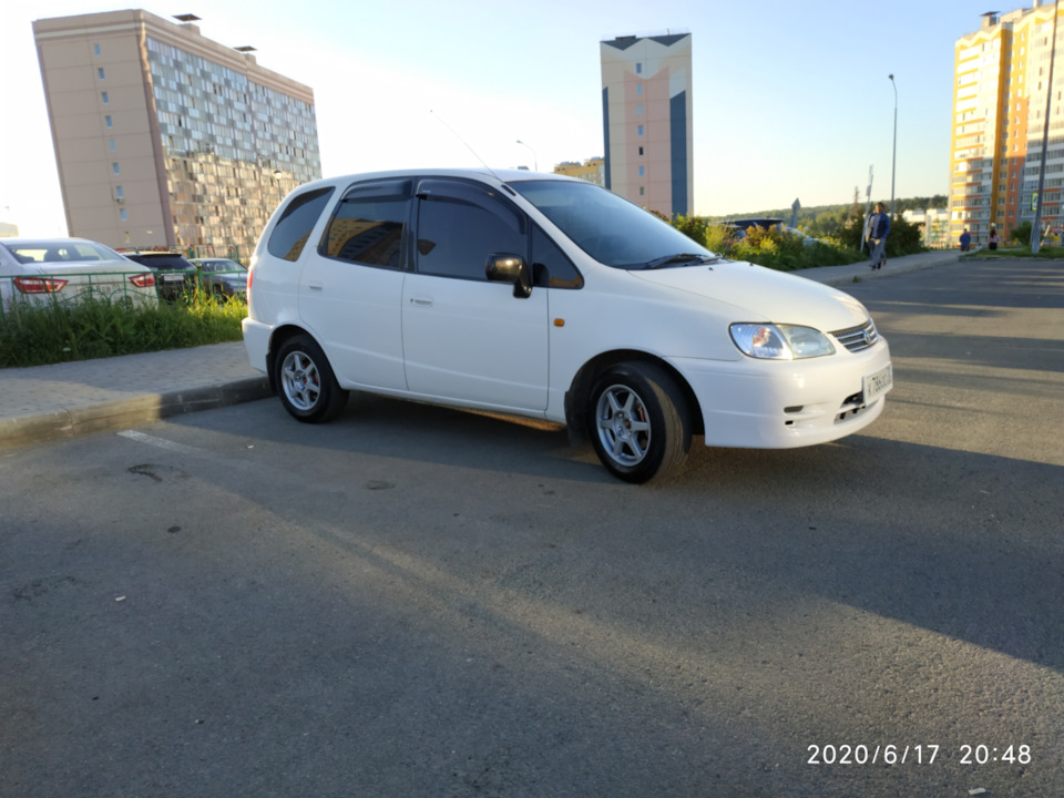 Королла спасио 2004. Toyota Spacio 2004. Toyota Corolla Spacio e110. Королла Спасио 2002. Тойота Спасио 1997 года.