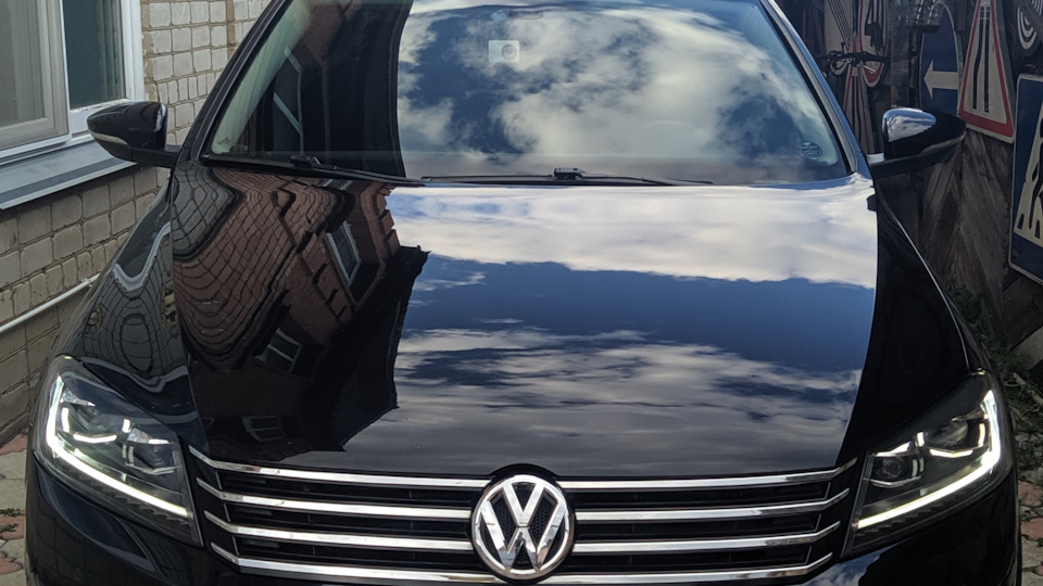 Подсветка ног Volkswagen passat b7 — Volkswagen Passat B7, 1,4 л, 2013 ...