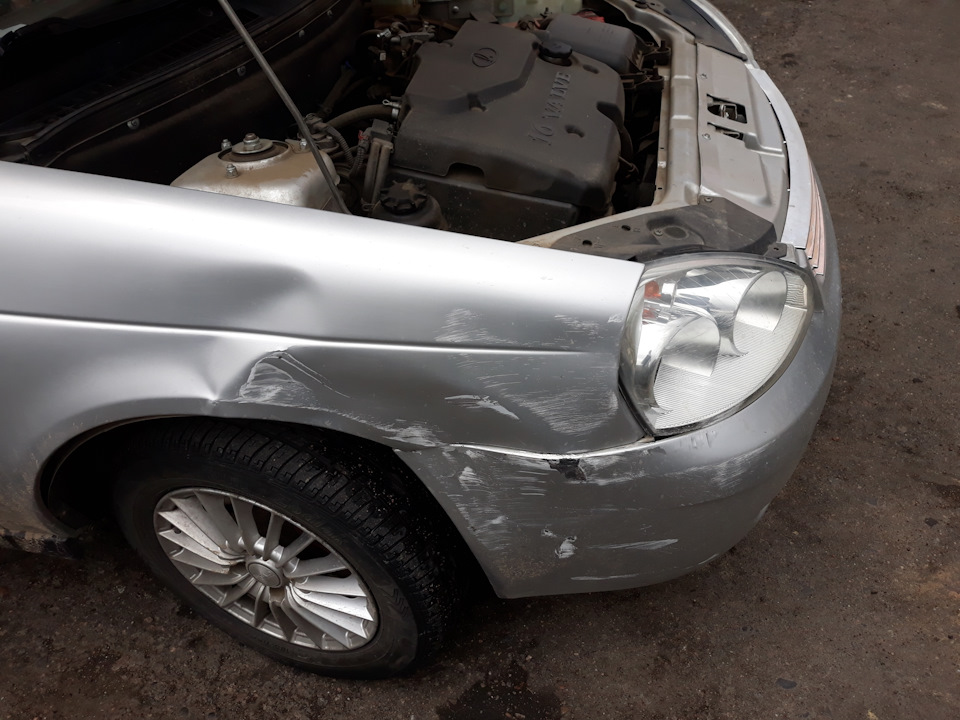 Неприятности — Lada Приора хэтчбек, 1,6 л, 2011 года | ДТП | DRIVE2