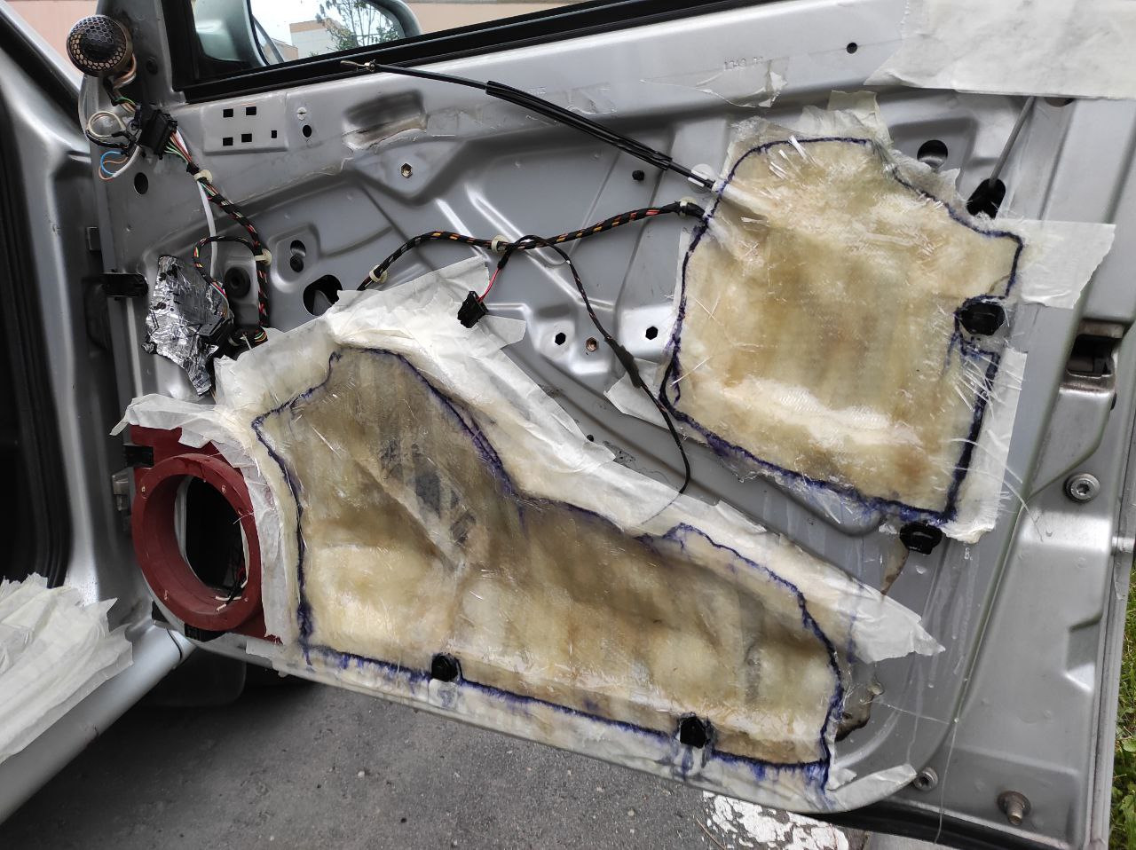 Заглушки технологических отверстий дверей. — Skoda Octavia Mk1, 1,6 л ...