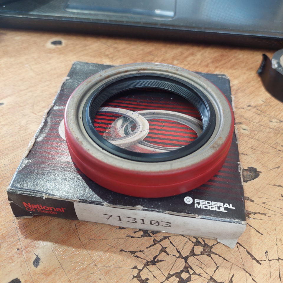 Передний коренной сальник двс) — Jeep Grand Cherokee (ZJ), 5,2 л, 1994 ...