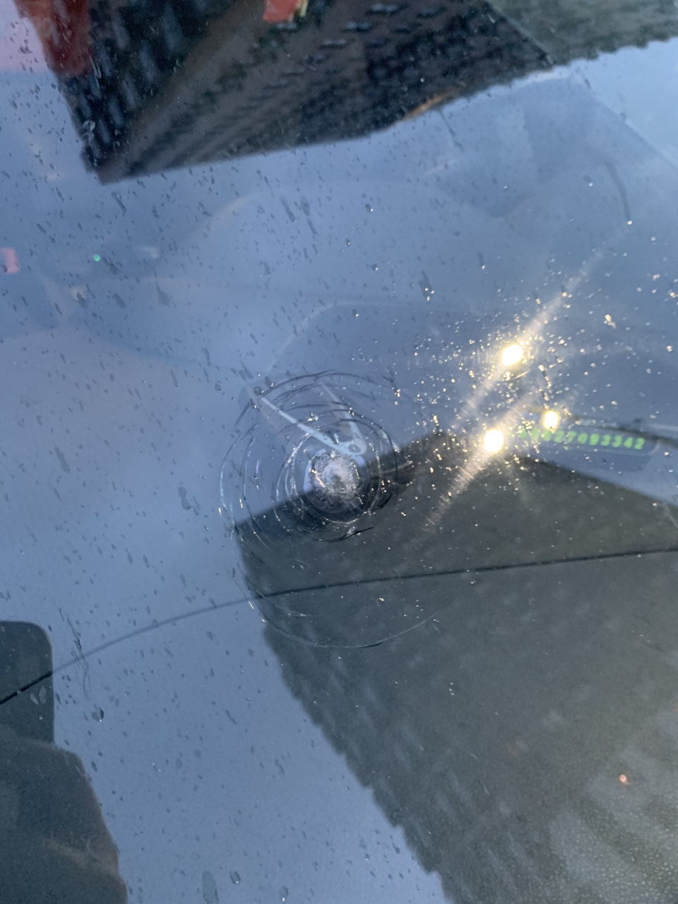 Прошу совет по замене лобового стекла — Ford Focus III Hatchback, 1,6 л ...