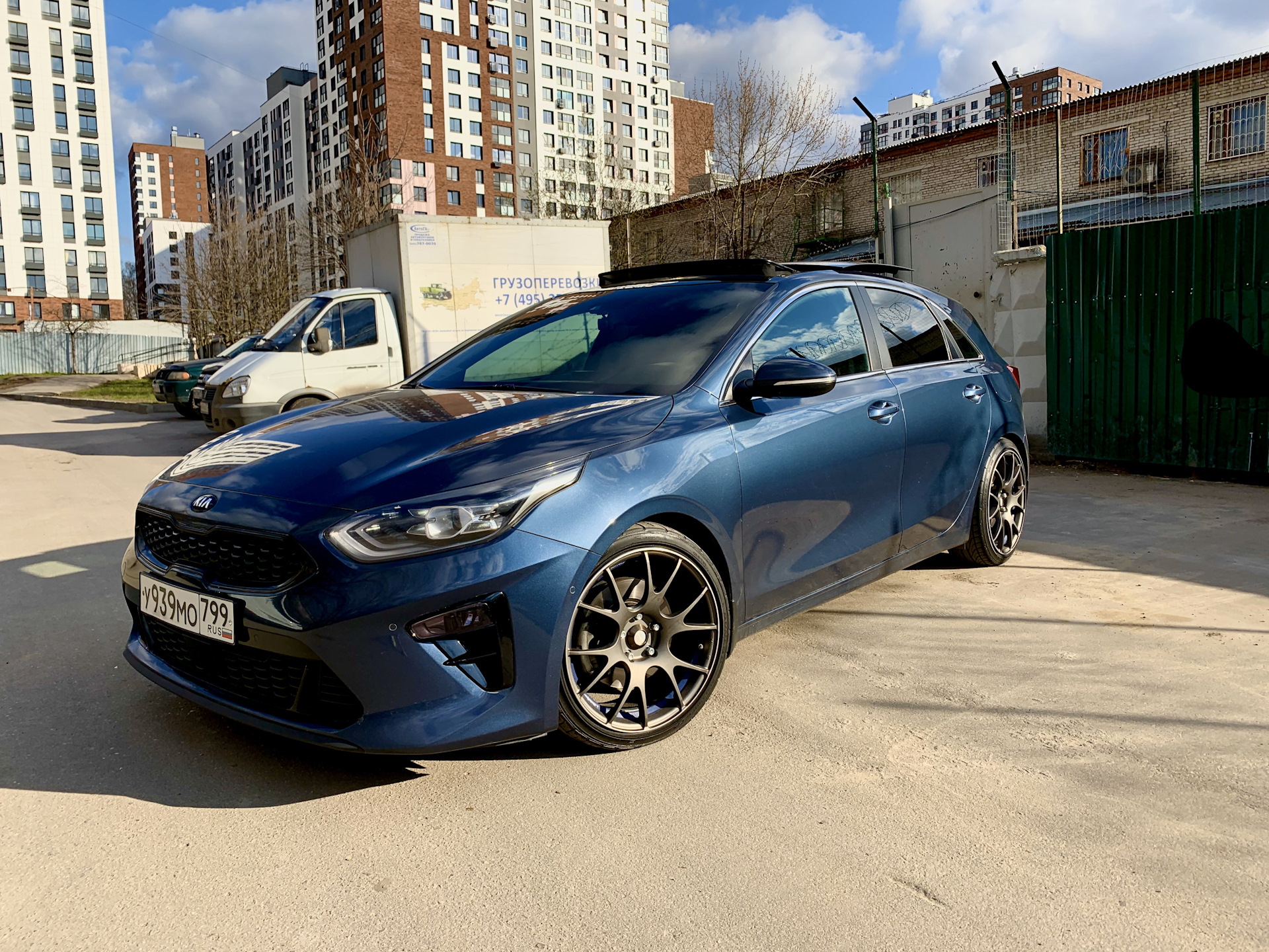 X r 3. Kia Ceed 3 r18. Weds Kia Ceed. Weds sa-67r r18. Weds sa 67 графит.