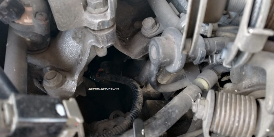 Замена датчика детонации и гидронатяжителя цепи — Nissan Cefiro (A32 ...